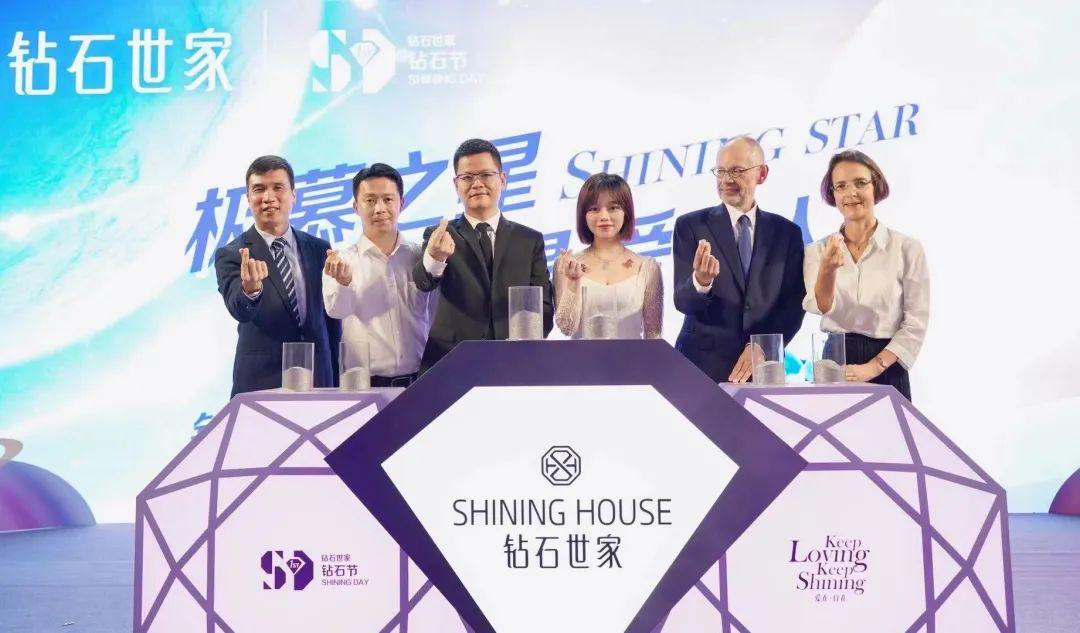 入局新零售、私域月銷400萬(wàn)，60%線上成交只靠1個(gè)爆品！